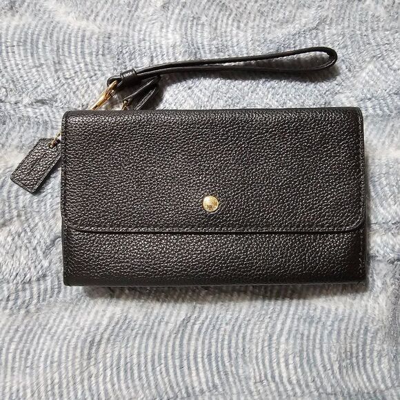 Coach Triple Small Wallet in black pebbled leather - Picture 1 of 6